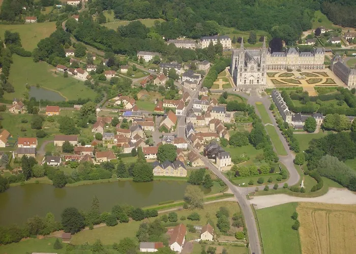 Maison Dans Le Bourg La Chapelle-Montligeon photo