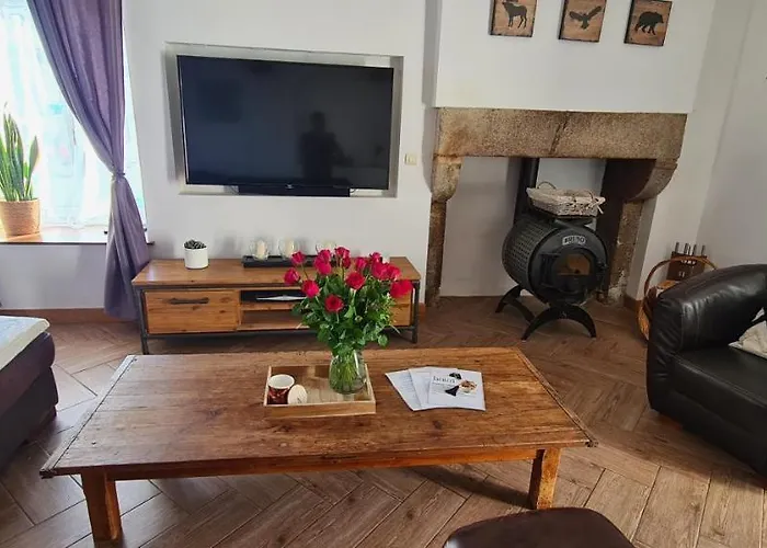 Photo de La maison du bonheur Champ-du-Boult