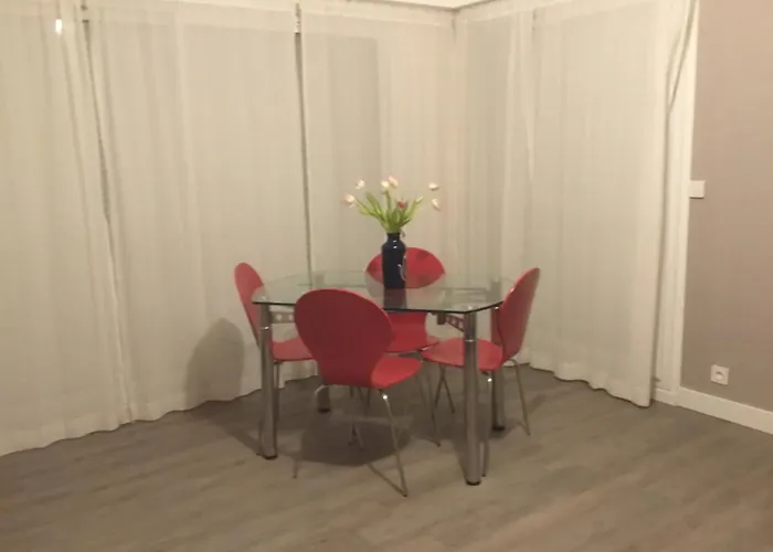 Chambre Hote Tout Confort Situee 300 M Mer 100 M Rue De La Mer Ouistreham Si Plusieurs Nuits Location Simple képek