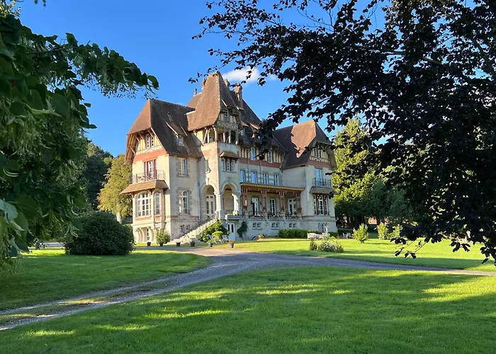 Photo de Chateau du Gue aux Biches Bagnoles de l'Orne Normandie