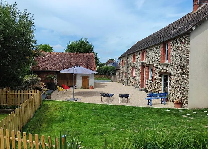 صورة فيلا House For 9 People Saint-Clair-sur-l'Elle