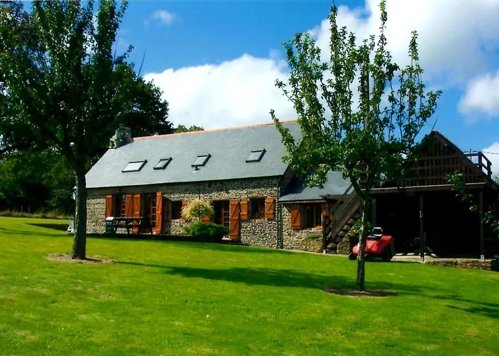 Yvrandes Luxury Rural Farmhouse Retreat Ideal For Families With A Jacuzzi Hot Tub תמונה