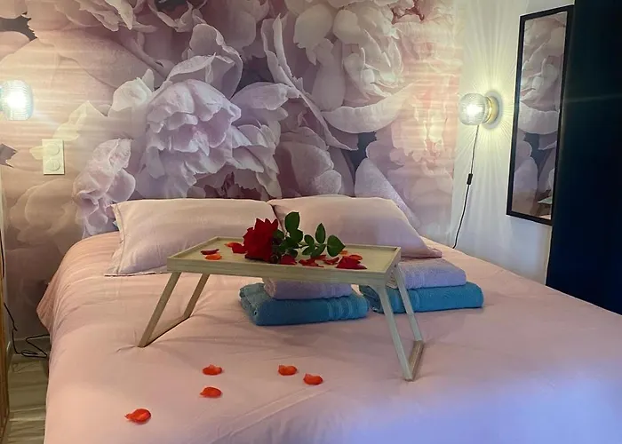 fotos do Suite Romantique & Spa Prova - Love Room - Retroprojecteur Netflix Belleme