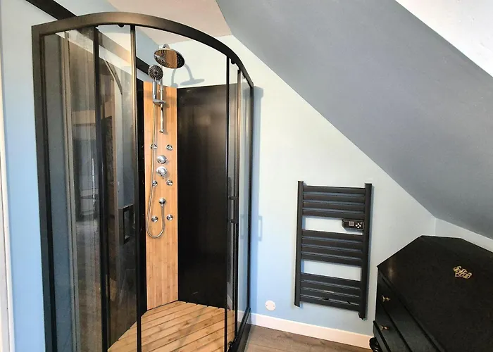 foto di Appartamento Normandy Couple Getaway With Garden Servigny