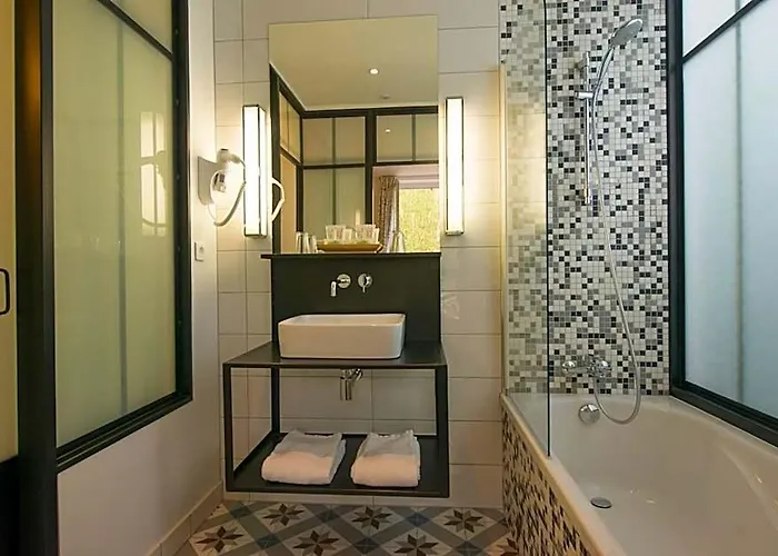 Hotel Le Manoir Du Lys Couterne zdjęcie