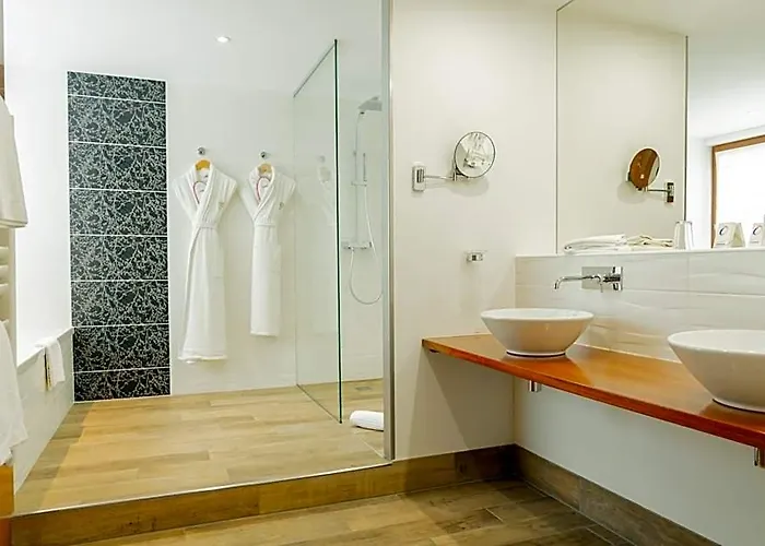Le Manoir Du Lys Hotel Couterne foto