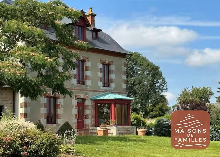 Maisons De Familles Country House With A Spa Courson képek