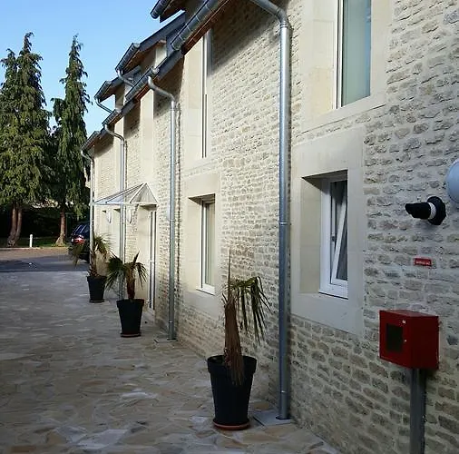 Hotel De La Gare Mezidon-Canon photo