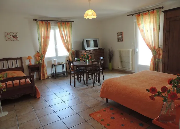 Chambres D'Hotes Les Epinettes Beauvoir  photo