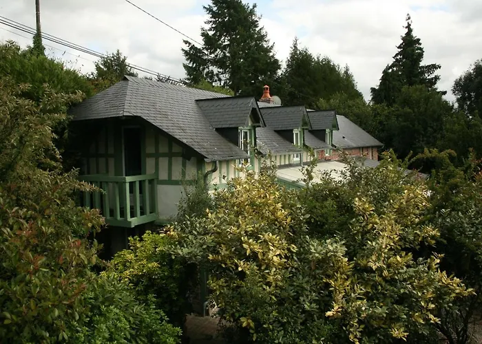 Photo de Chambre Dans La Campagne Verdoyante Saint-André-dʼHébertot